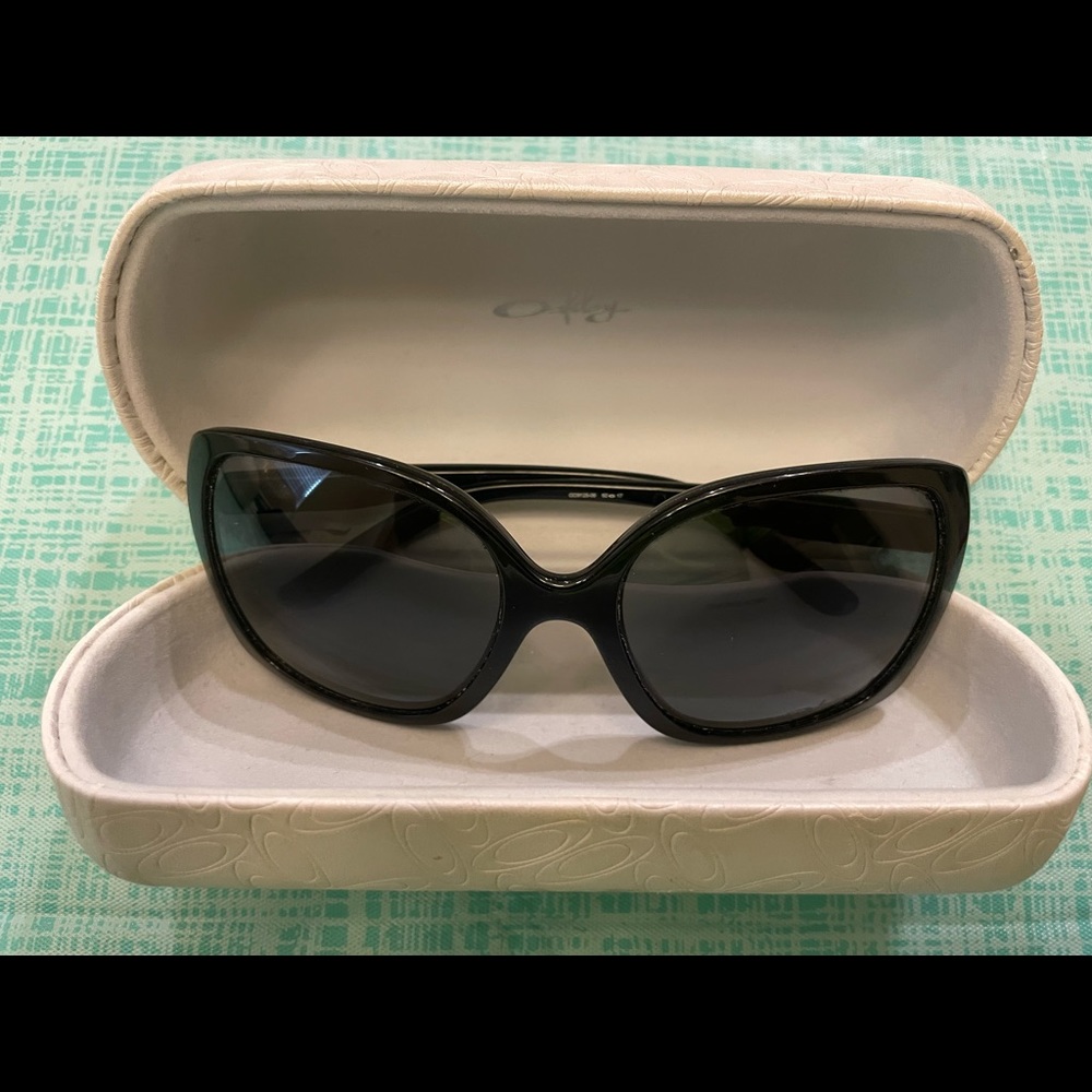 Women’s Oakley Sunglasses